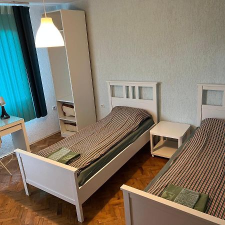 White Guest House 2 คาร์โลโว ภายนอก รูปภาพ