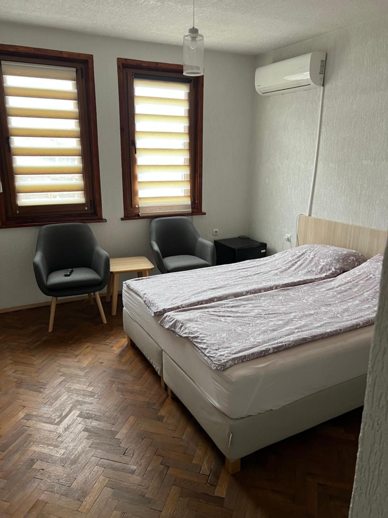 White Guest House 2 คาร์โลโว ภายนอก รูปภาพ