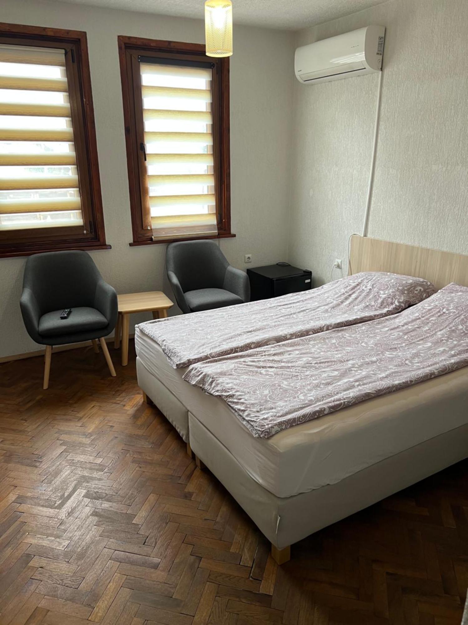 White Guest House 2 คาร์โลโว ภายนอก รูปภาพ