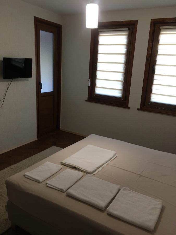 White Guest House 2 คาร์โลโว ภายนอก รูปภาพ